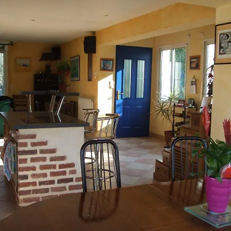 Maison Piscine Holiday home