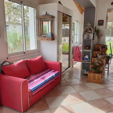 Holiday home Maison Piscine *